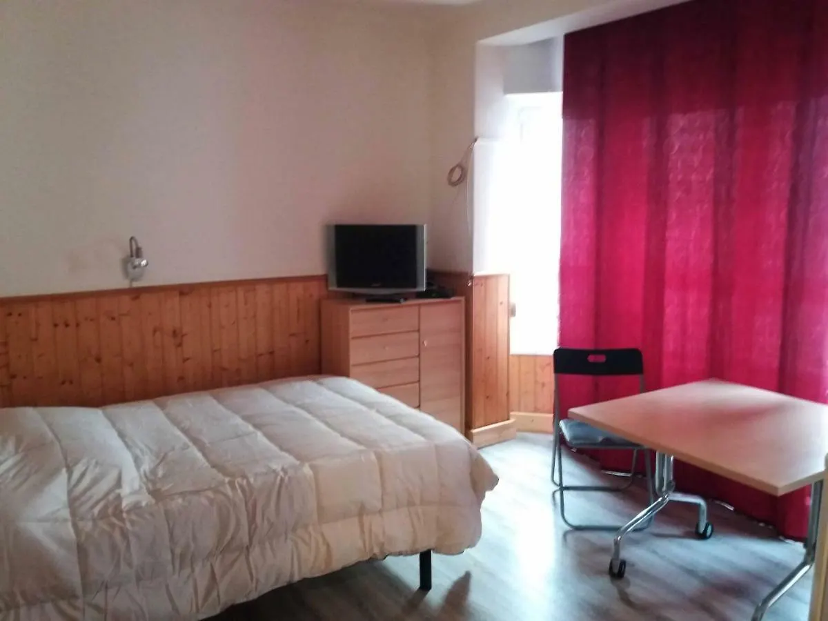 Apartment Rosesapparts Estudios & Parking