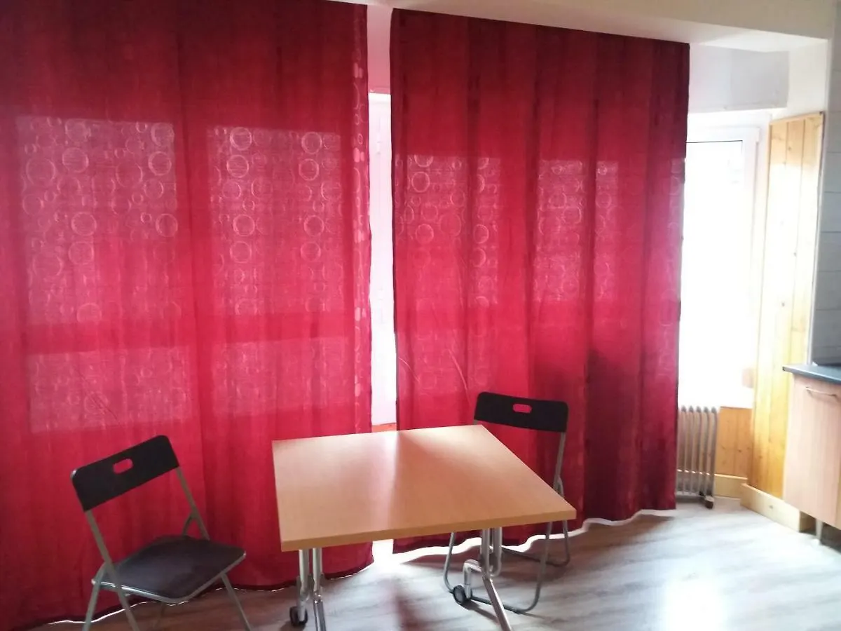 Rosesapparts Estudios & Parking Spain